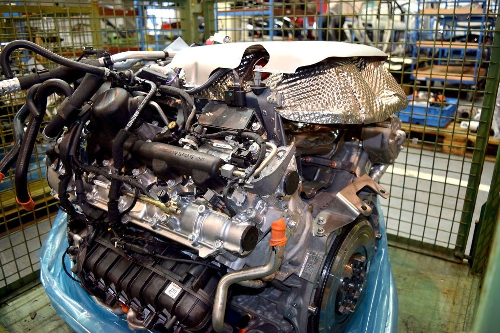Motor CU ANEXE _ MERCEDES C-CLASS W206 / C300e 4MATIC / 2.0 BENZINA / M254.920 - imaginea 1